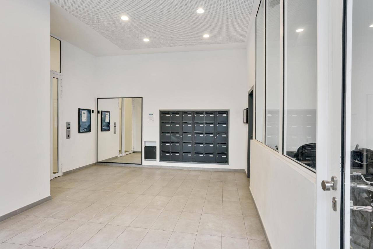 Chic Apart With Parking Near Paris Nanterre Exterior photo